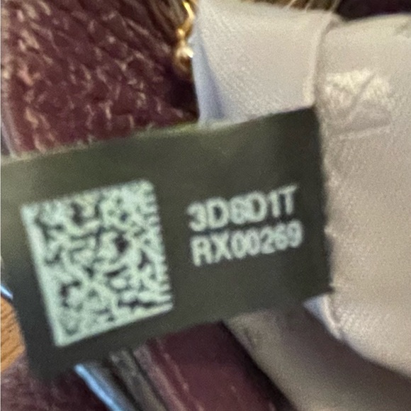 Michael Kors Handbag and wallet
Great fall color !! - Picture 4 of 5